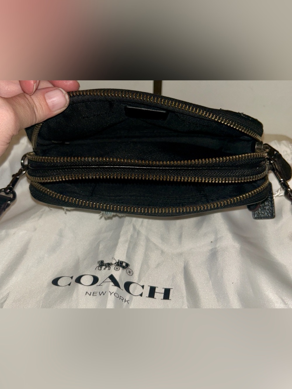 Coach Canyon Quilt Denim
Patchwork Crossbody Clutch/Crossbody bag - Picture 15 of 15
